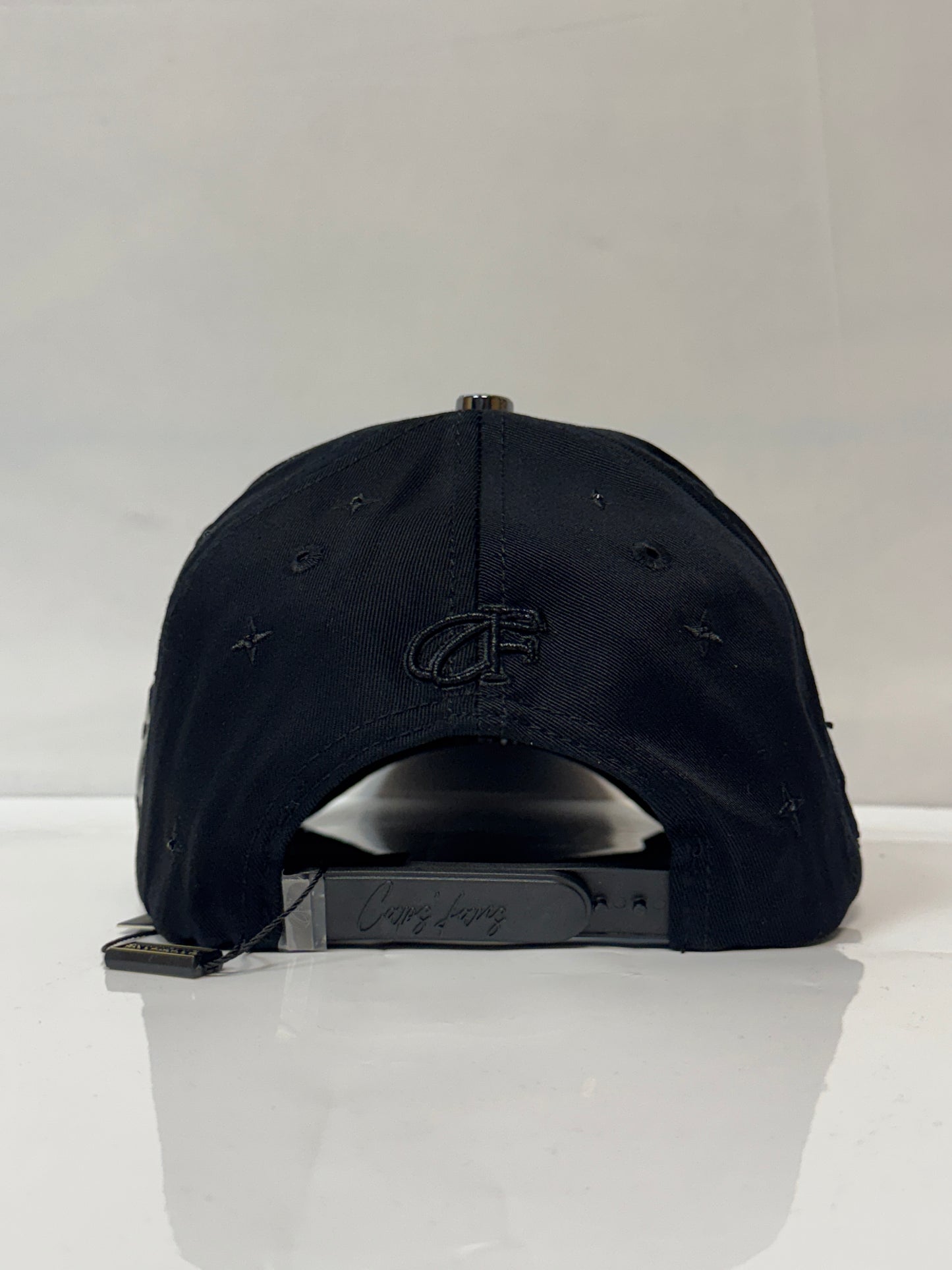Gorra trébol all black