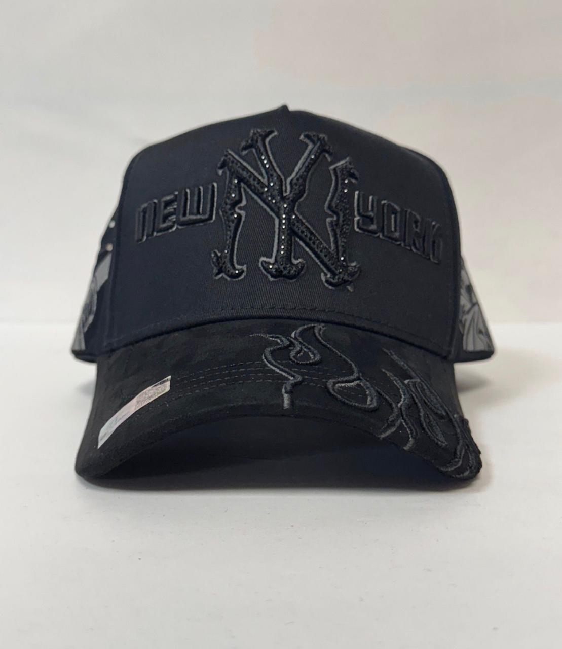 GORRA NY ALL BLACK CRYSTALS